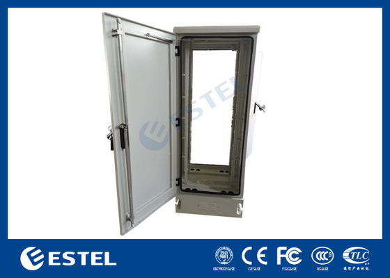 IP65 Outdoor Telecom Cabinet Aluminiumplaat met dubbele deuren Natuurlijke ventilatie
