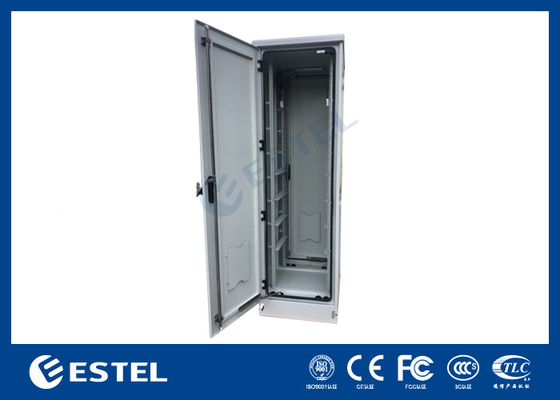 ET6585217-EQ Buiten telecom behuizing met één voordeur en één achterdeur IP65 kast