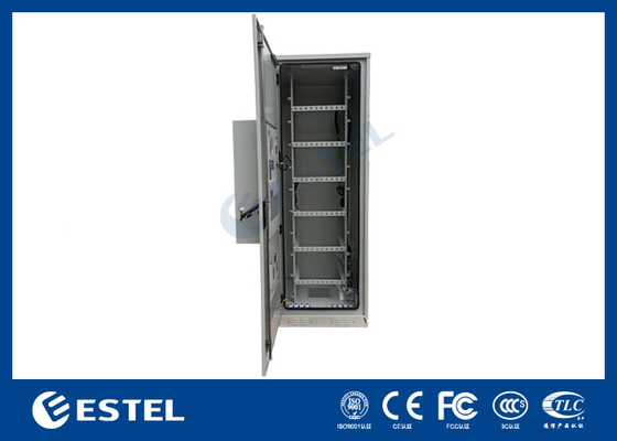 Buitenste vloer gemonteerde kast 19 inch Rack 45U Gebruikersruimte Met airconditioner behuizing